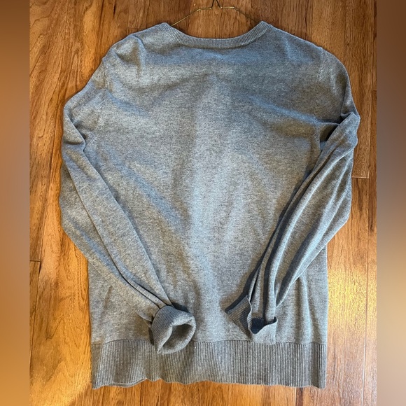 Croft&Barrow. Women’s gray button down sweater. Size M - Picture 2 of 3